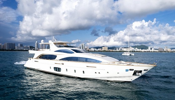 AZIMUT 105
